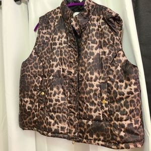 Plus Size Leopard Puffer Vest